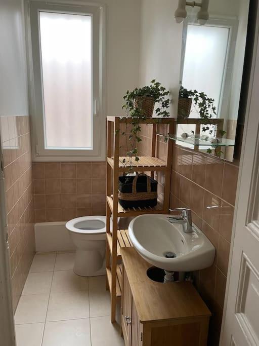 Tiny Paradise - 2 Bedrooms Apartment Montigny-sur-Loing 외부 사진