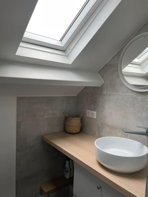 Tiny Paradise - 2 Bedrooms Apartment Montigny-sur-Loing 외부 사진