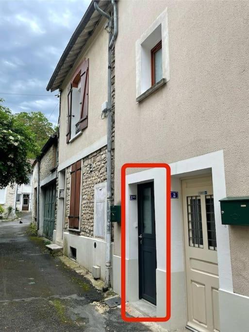 Tiny Paradise - 2 Bedrooms Apartment Montigny-sur-Loing 외부 사진